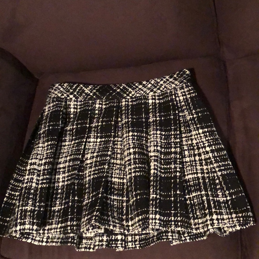 Banana Republic Pleated Skirt